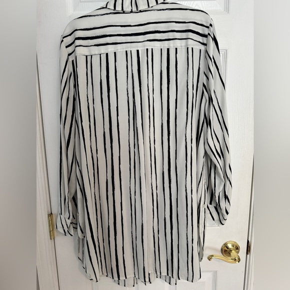 Long Striped Chicos Blouse - Black and White - Picture 2 of 5